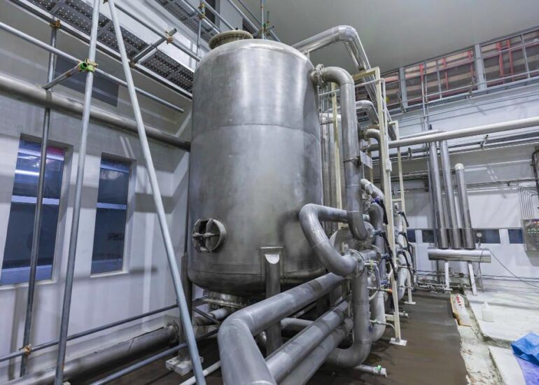 oxygen scavenger for boiler corrosion prevention system