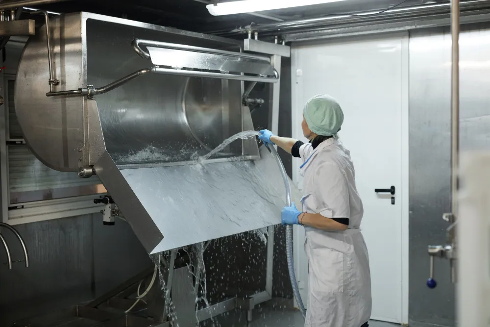 Separator cleaning process for industrial equipment